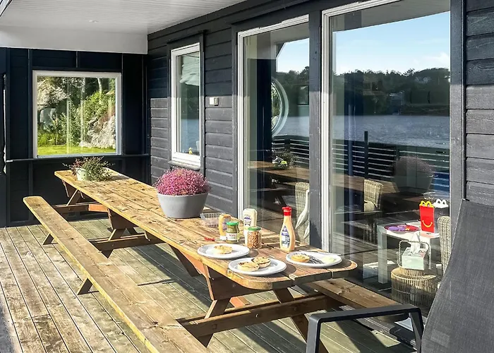 Stunning In With Kitchen *